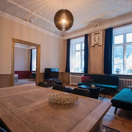 Apartment Ahoi Homes Royal Living - Innenstadt - Parkplatz